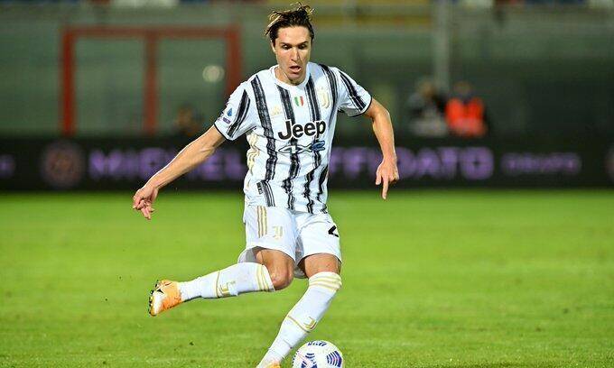  国际米兰边锋速度突破无敌客场生吃萨索洛防线  